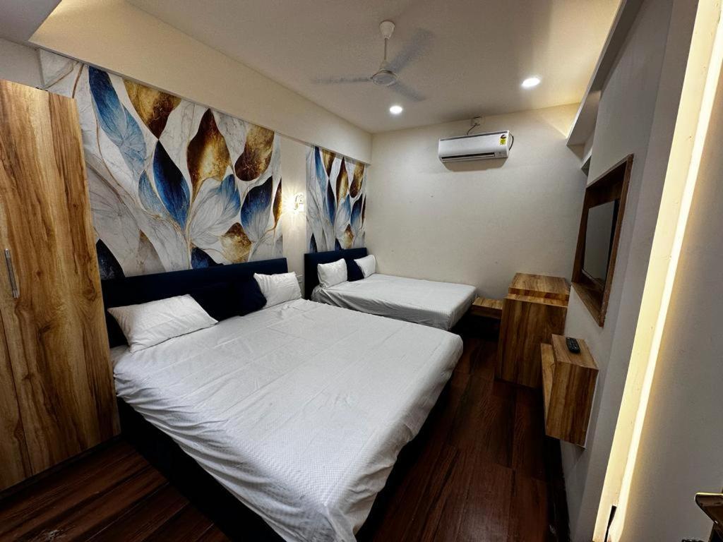 Hotel Shree Mahakal Krapa Ujjain Esterno foto