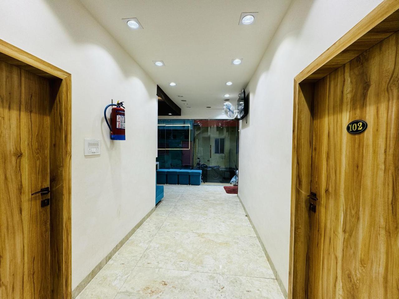 Hotel Shree Mahakal Krapa Ujjain Esterno foto